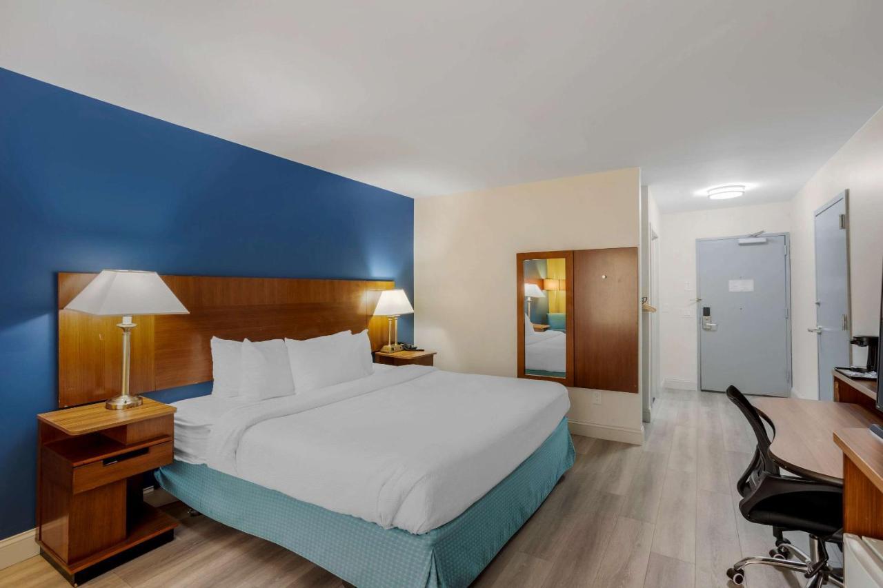 Comfort Inn & Suites Mt Laurel-Philadelphia Mount Laurel Esterno foto