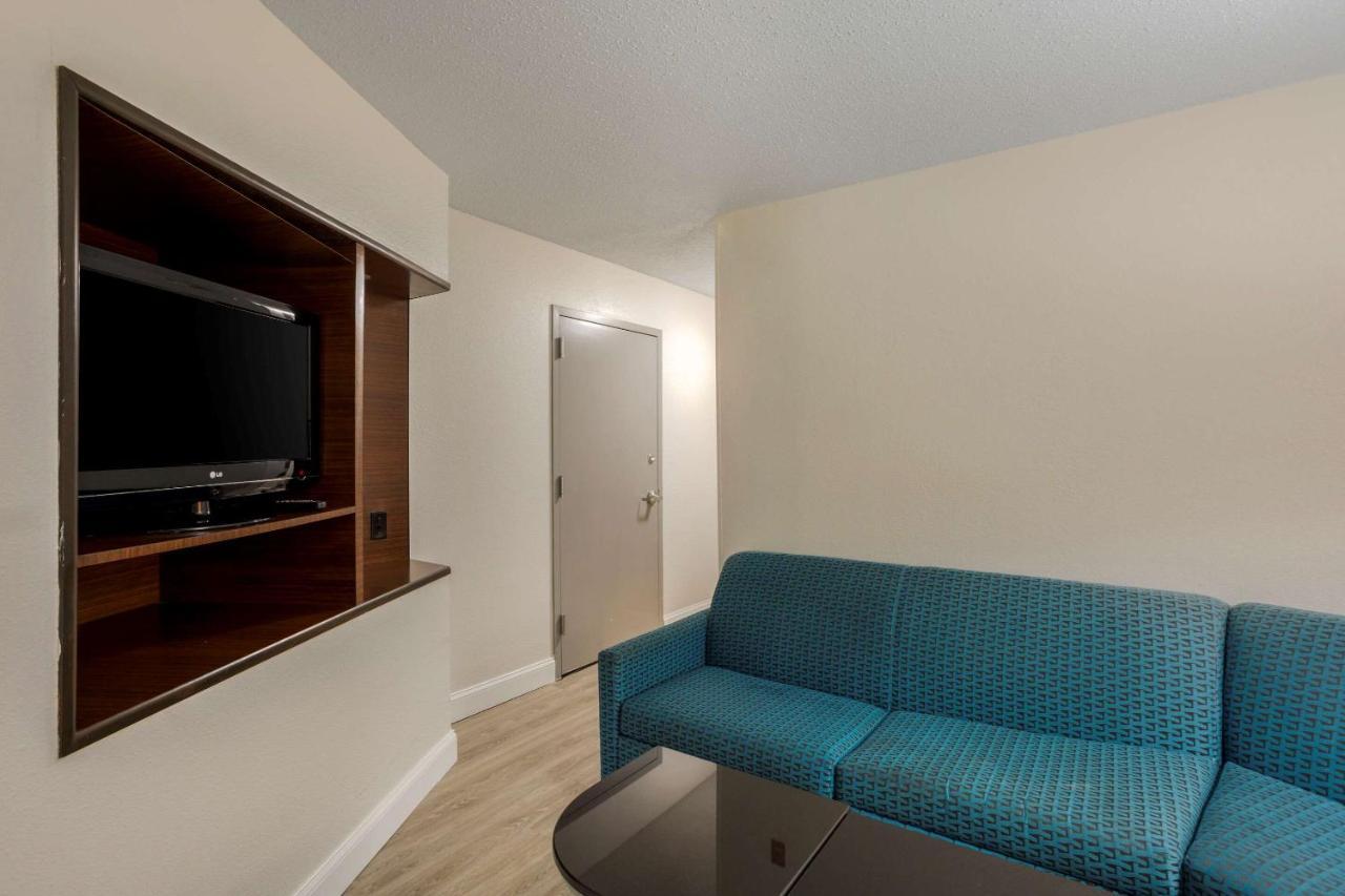 Comfort Inn & Suites Mt Laurel-Philadelphia Mount Laurel Esterno foto
